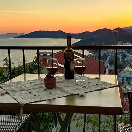דירה With View And Swimming Pool קס
