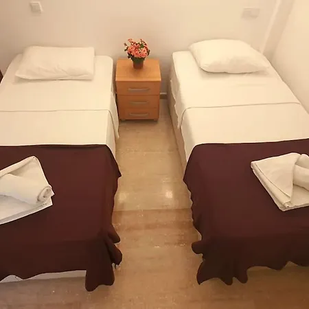 דירה With View And Swimming Pool קס