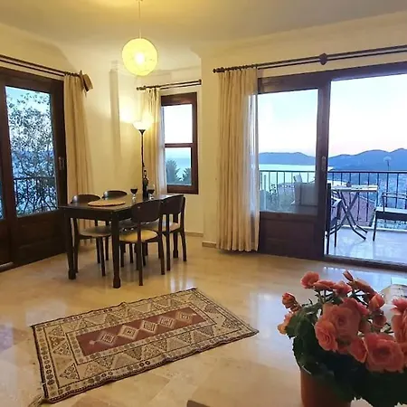 דירה With View And Swimming Pool